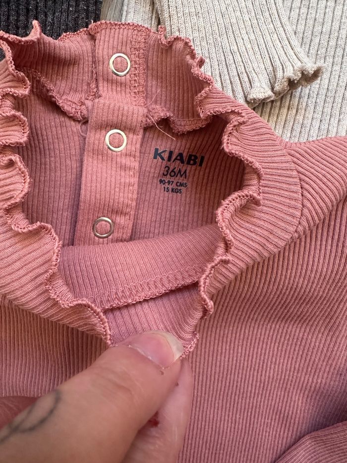 Pull  couleur rose saumoné kiabi 3 ans - photo numéro 3