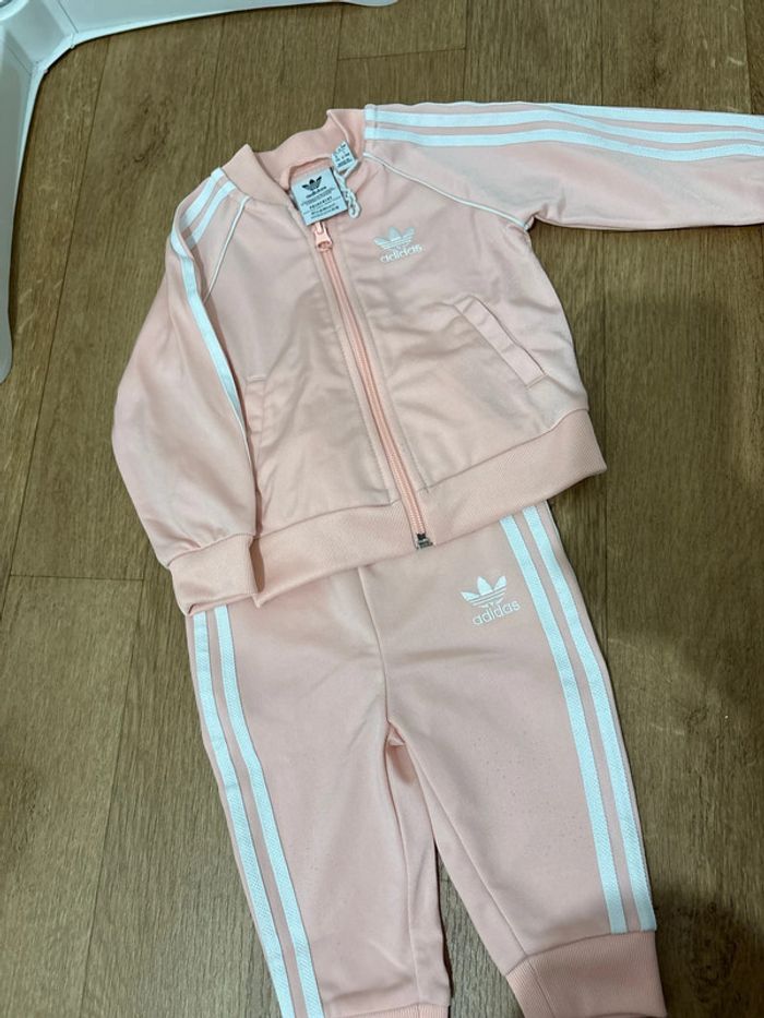 Ensemble rose Adidas