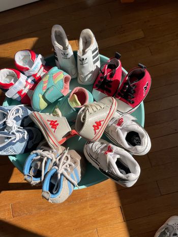 Lot chaussures bébé