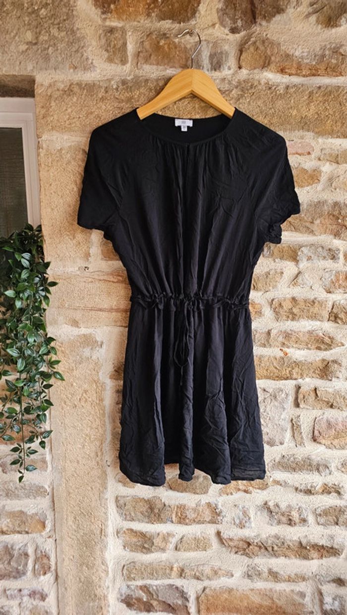 Robe noir