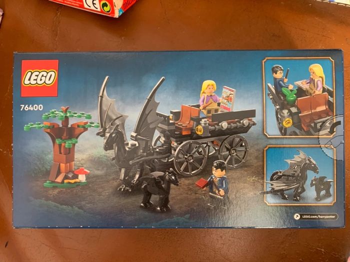 Lego 76400 Harry Potter • La diligence et les sombrals de Poudlard - photo numéro 2