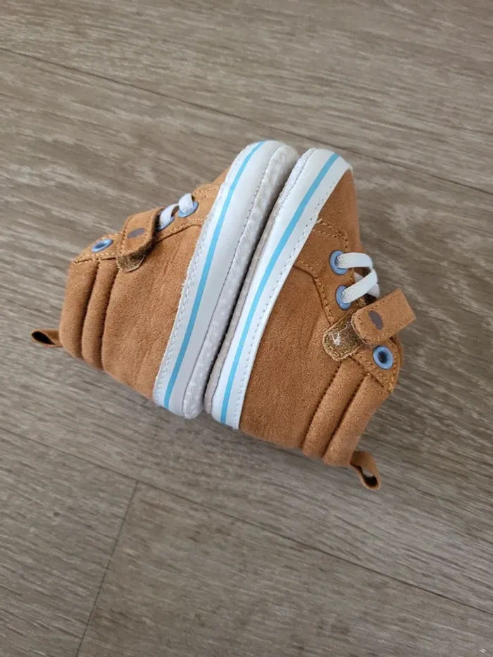 Chaussures taille 17/18 - photo numéro 3