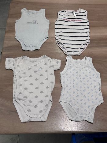 Lot de 4 bodys été taille 6 mois sergent major le phare de la baleine