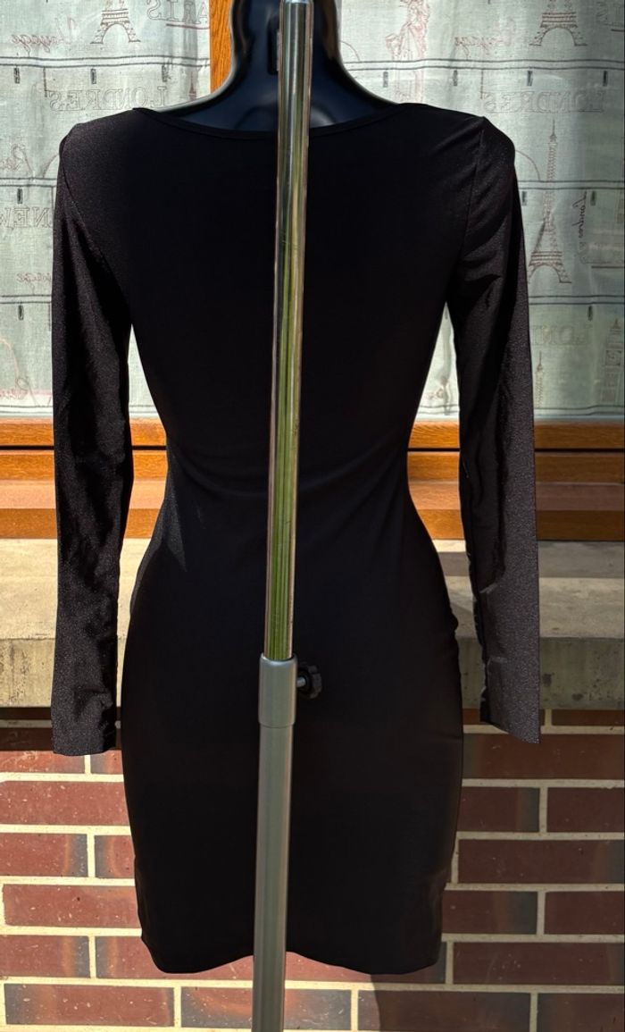🖤 Robe courte moulante noire – Taille 34 (XS) - photo numéro 4