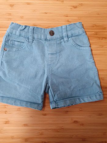 Short M&S 3 ans 4 ans 104 cm