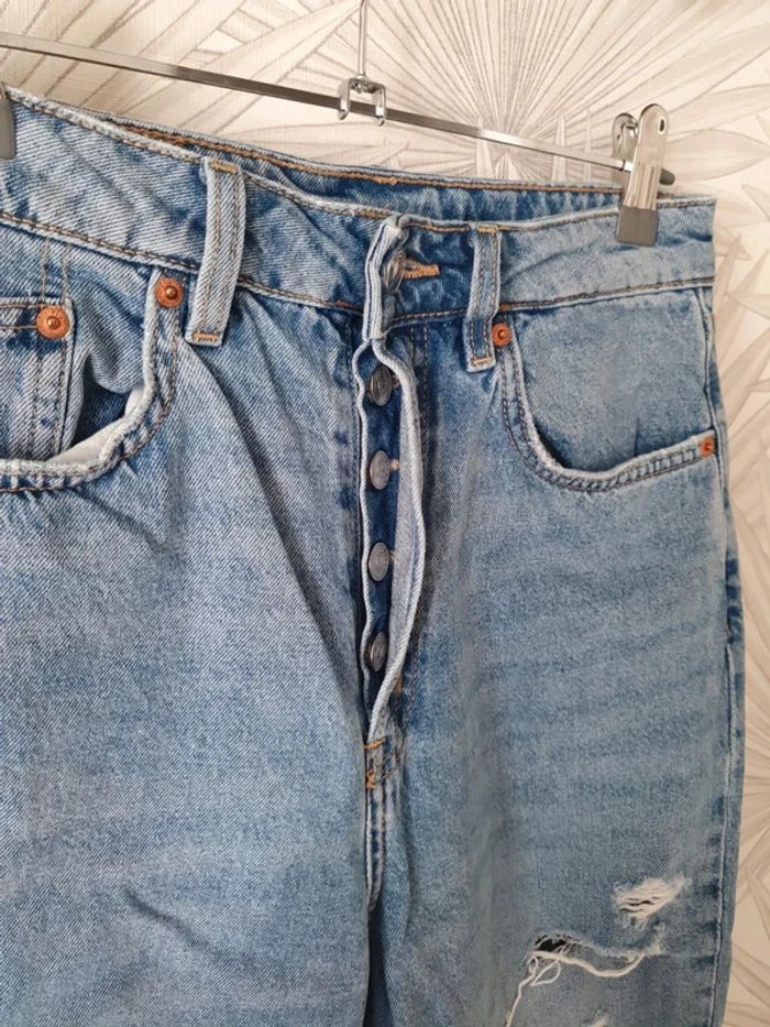 Joli jean troué H&M taille 36 - photo numéro 3