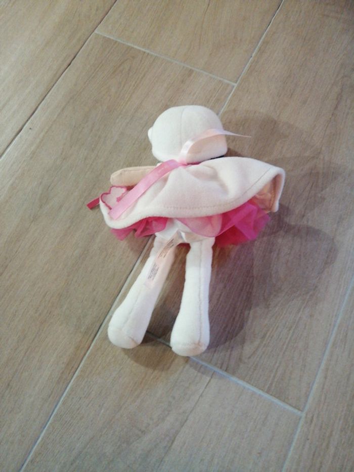 Doudou Poupée Kaloo Robe Blanche Rose Perle 30 Cm - photo numéro 3