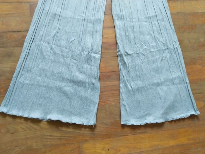 🚨 Promo 🚨 Joli pantalon large plissé uni fluide d'été femme taille 36 38 40 42 44 46 - photo numéro 3