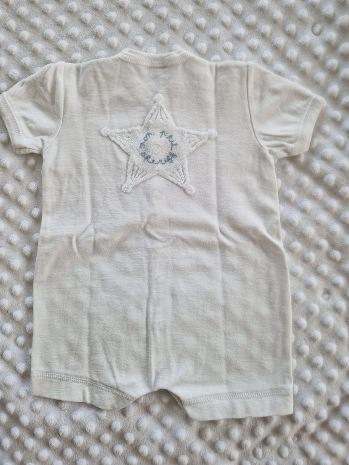 Lot vêtements 6 mois - photo numéro 3