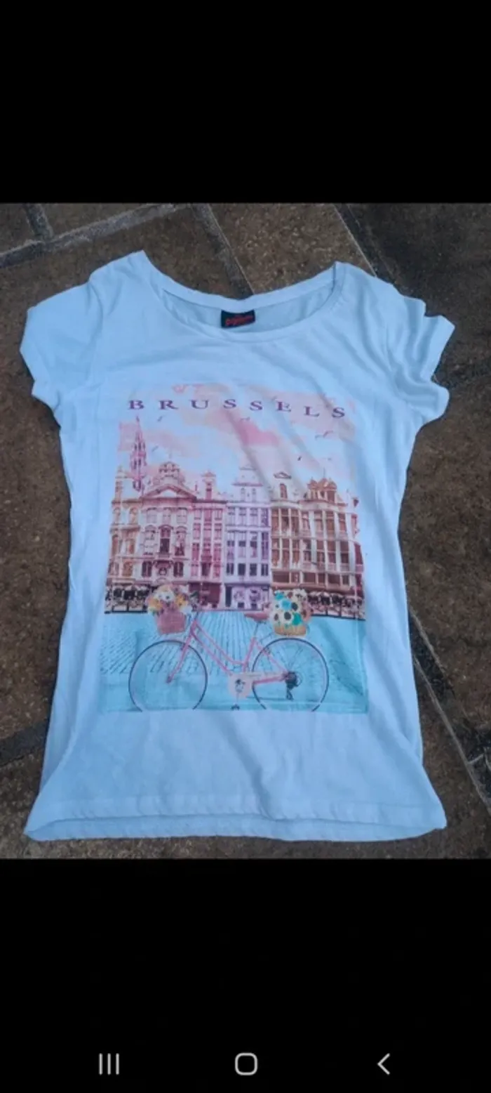 Tee-shirt 👕 "Brussels" t.M - photo numéro 2
