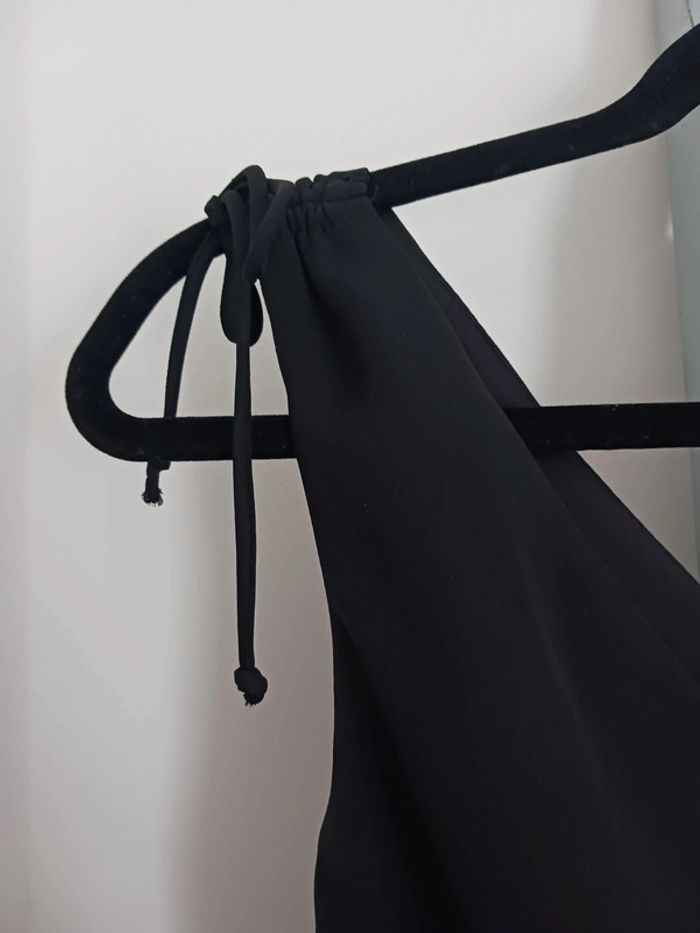 Robe noire - photo numéro 3