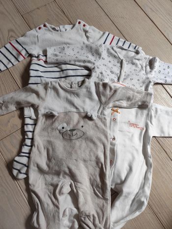 Lot pyjamas garçon/fille 6 mois