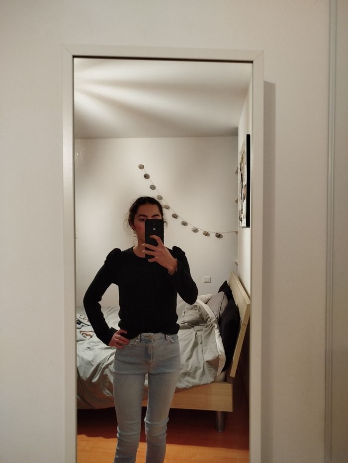 Pull avec épaulettes taille XS. - photo numéro 5