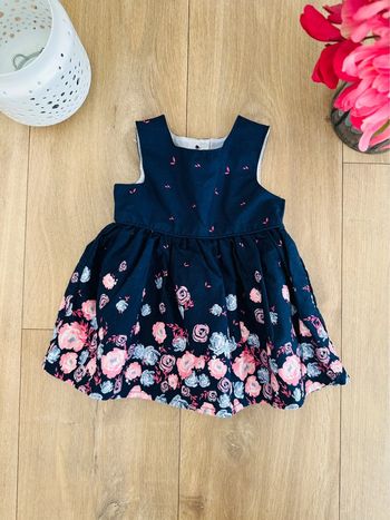 Très jolie robe Primark • 1-3 mois