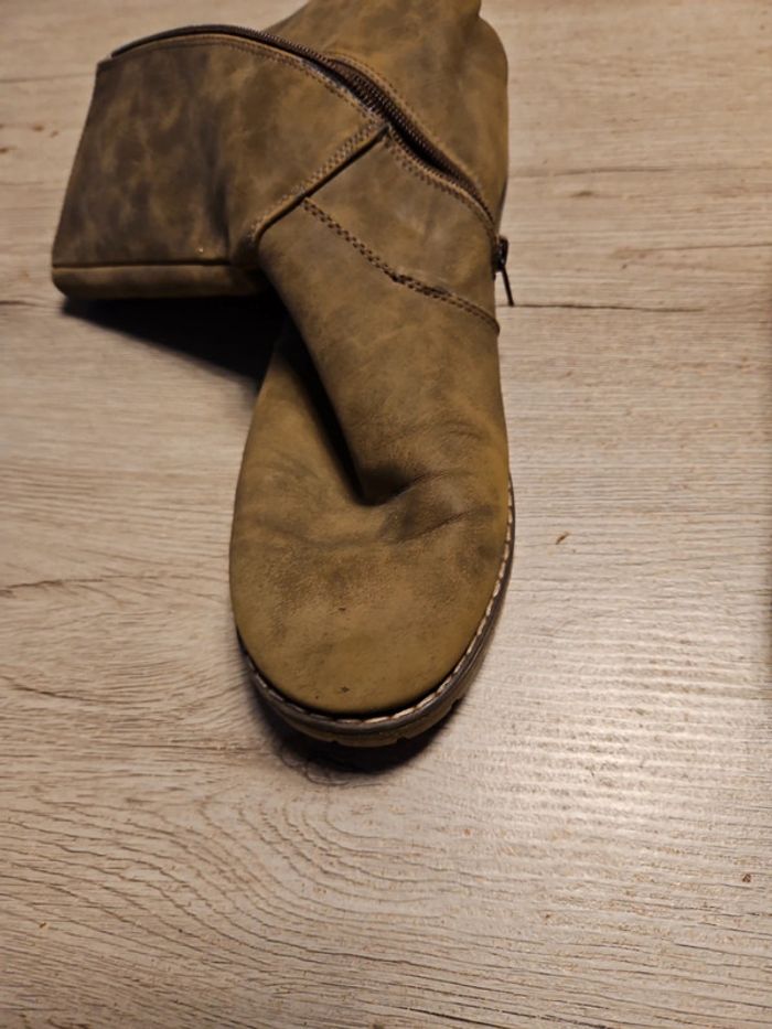 Paire de bottes en style daim, beige fonce, pointure 38 - photo numéro 6