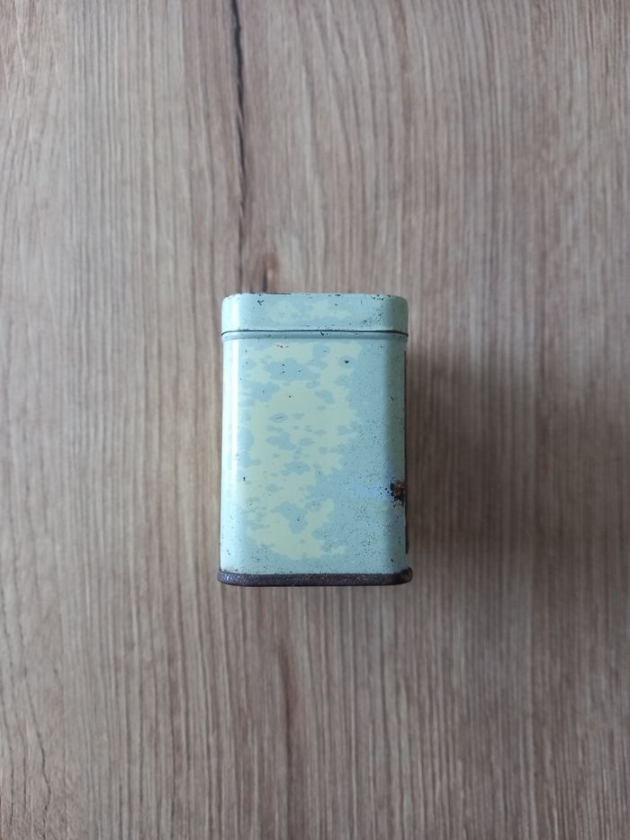 Boite ancienne en métal. - photo numéro 4