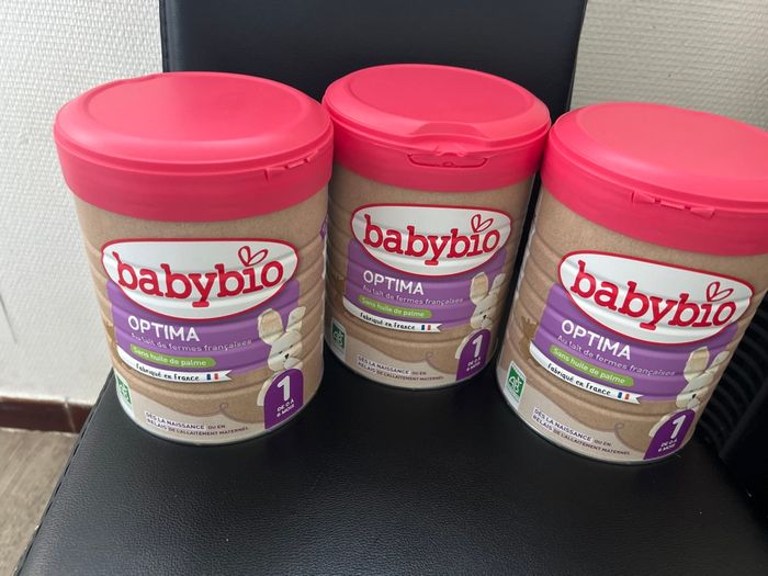 3 boîte de lait babybio