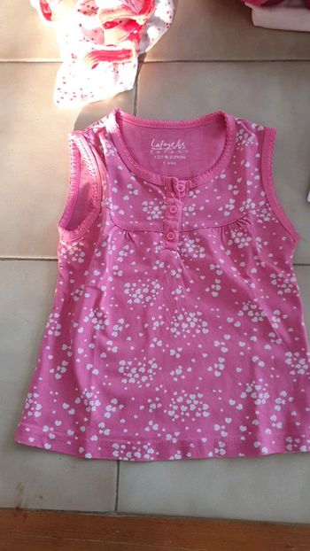 Tee shirt sans manches 3 ans