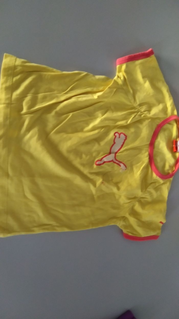 Lot de tee-shirts fille en 4 ans - photo numéro 2