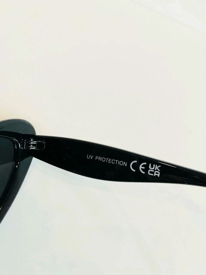 Lunette de soleil femme cœur noire UV protection catégorie 3 - photo numéro 5