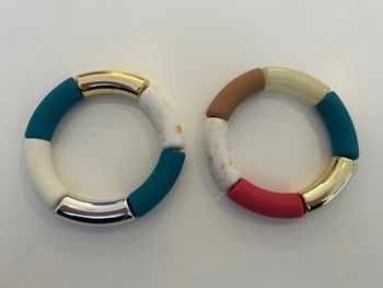 Lot de bracelets