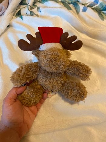 Peluche cerf bonnet père noël