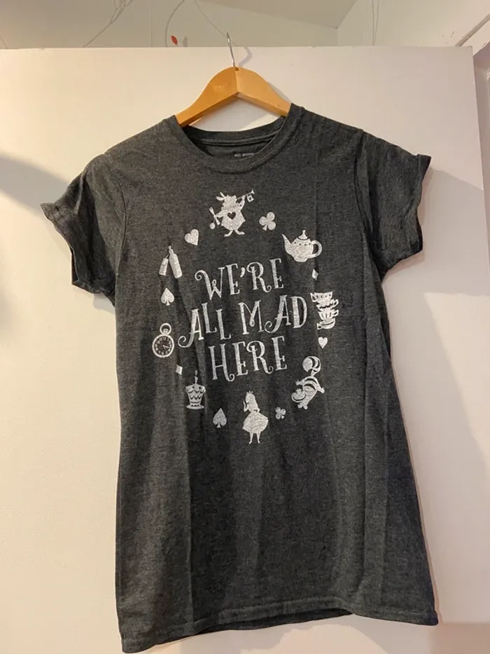 T shirt alice au pays des merveilles