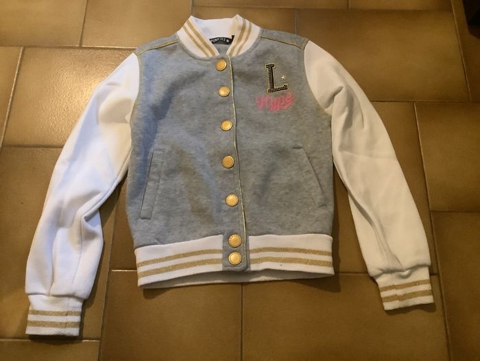 Lot 30 vêtements fille 10 ans - photo numéro 3