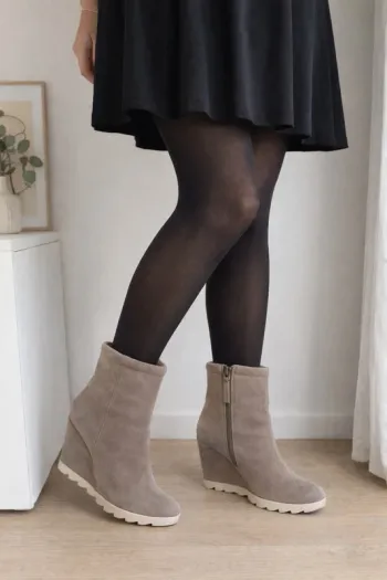 Bottines compensées en daim – élégantes et confortables - taille 36