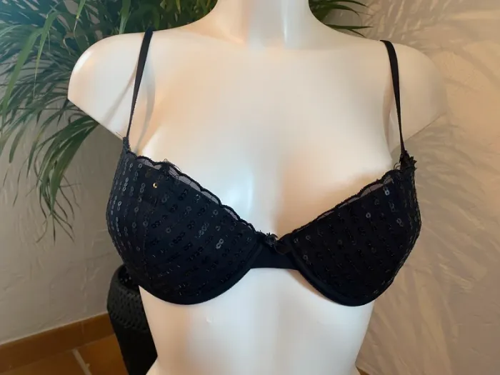 Soutien gorge noir, strass