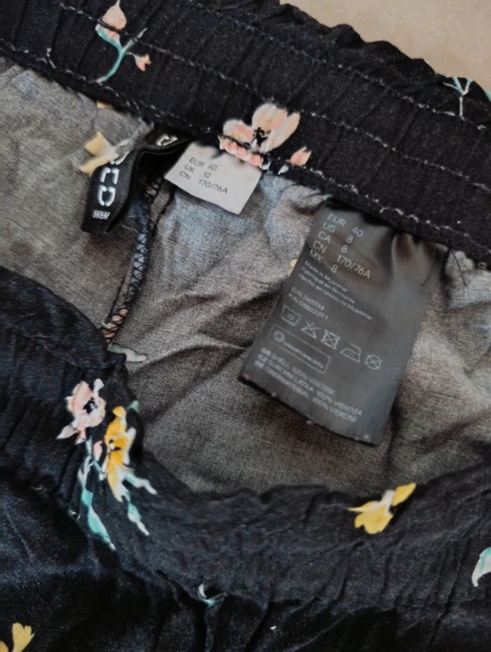 Pantalon fluide H&M noir fleuri taille 40 - photo numéro 4