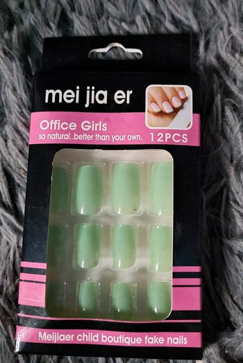 Faux ongles vert d'eau