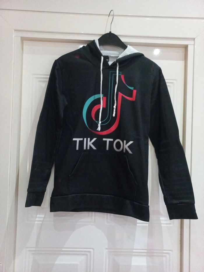 Sweat tic toc