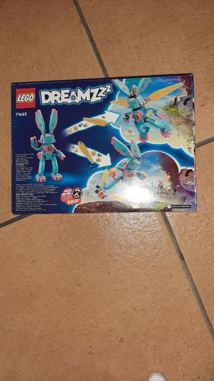 Lego Izzie et Bunchu le lapin