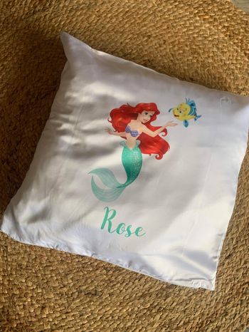 Coussin maternelle Disney la petite sirène personnalisé