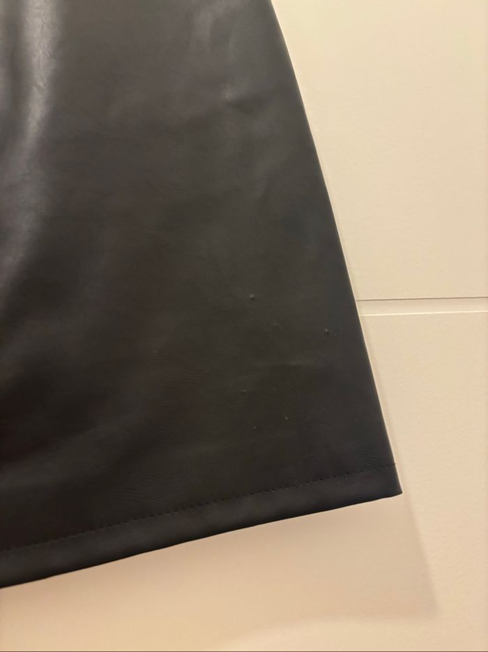 Jupe simili cuir noir taille 48/M - photo numéro 4