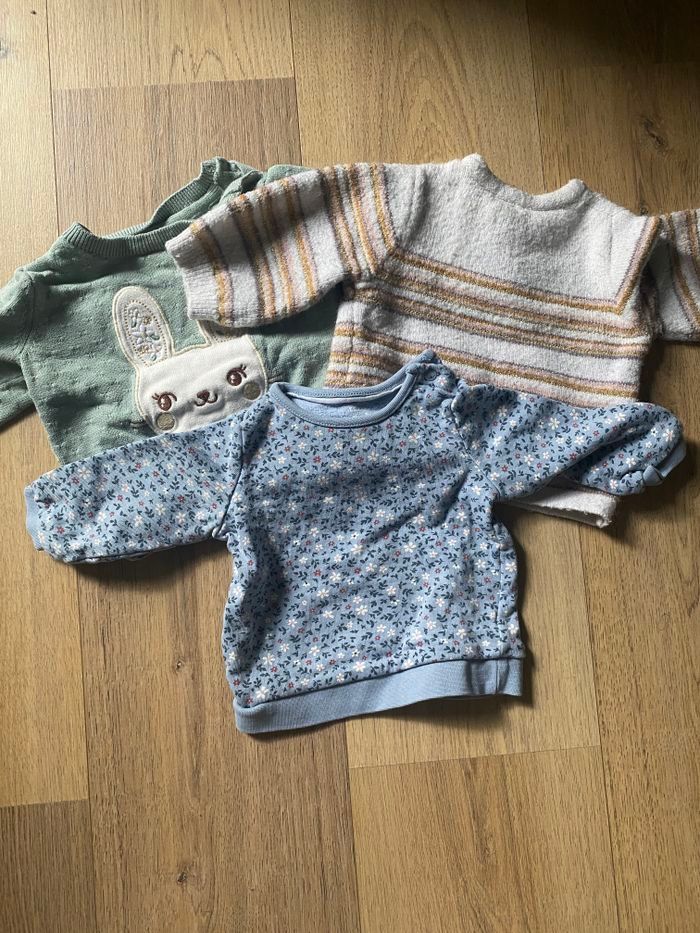 Lot de 3 pull taille 6 mois c&a et kiabi