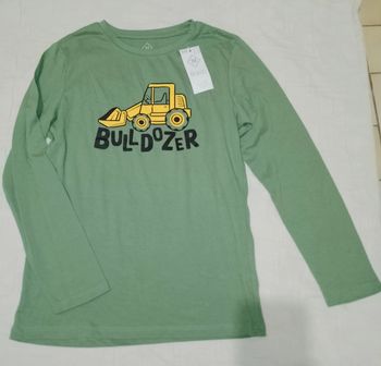 Tex haut t shirt budozer vert 9 10 ans