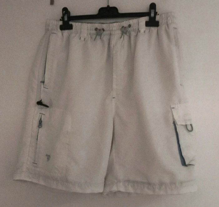 Superbe short cargo belles finitions