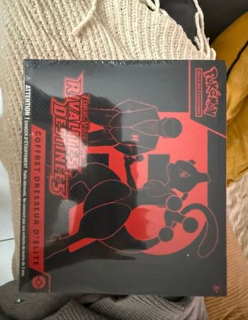 ETB 10 Pokémon Rivalités Destinées