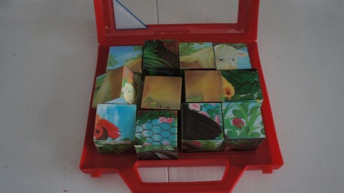 Boite de 12 cubes puzzle Ravenburger - photo numéro 2