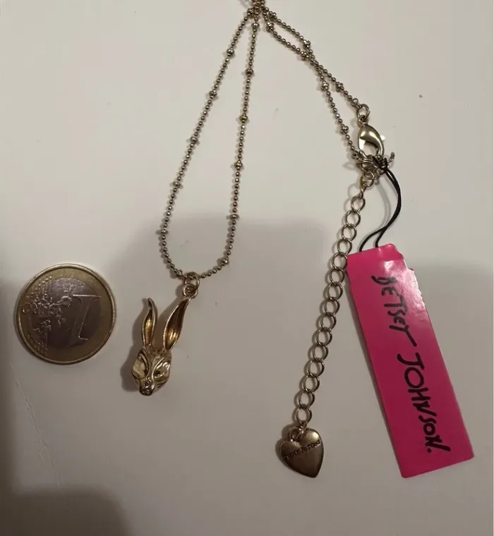 Collier Betsey Johnson vintage – Tête de lapin dorée avec strass – Neuf avec étiquette