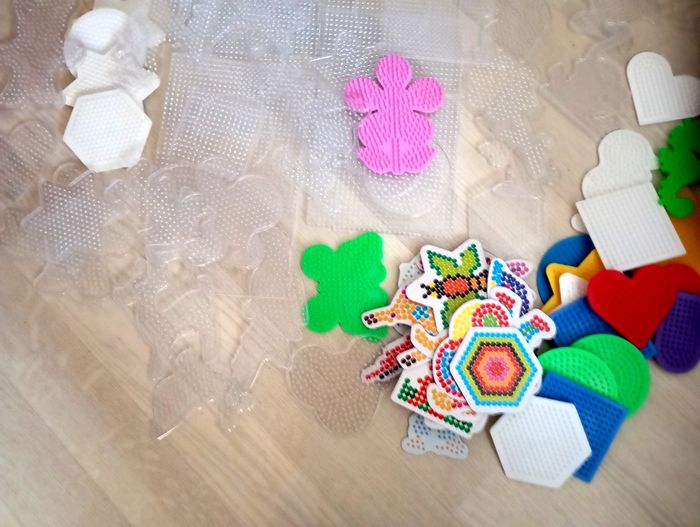 Gros lot de perles à repasser et modèles - photo numéro 6