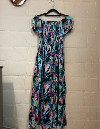 Robe longue à fleurs – Miss Sara Fashion – Taille unique - Neuve sans étiquette