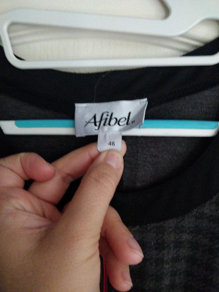 Tunique sans manches noire gris anthracite et rouge - photo numéro 2