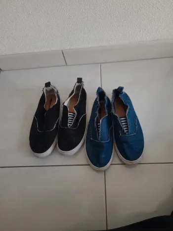Lot de 2 baskets 38