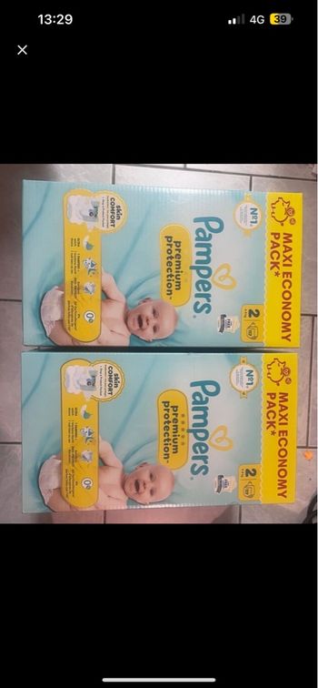 2 cartons couches Pampers taille 2 premium protection