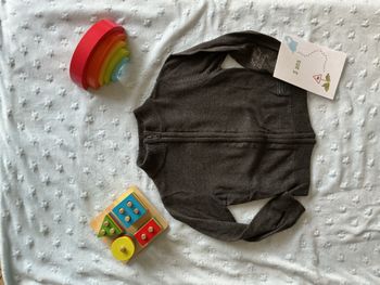 gilet léger zippé gris 3 ans tape à l'oeil