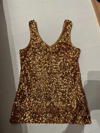 Haut à sequins doré