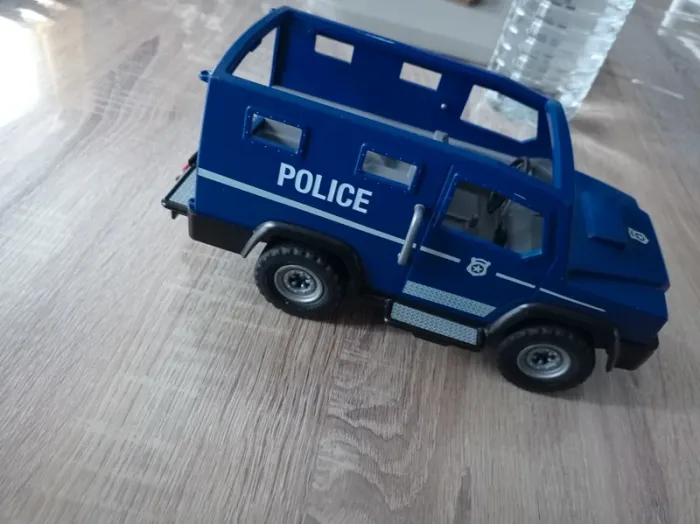 Voiture police playmobil - photo numéro 3